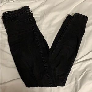 Black skinny high waisted jeans